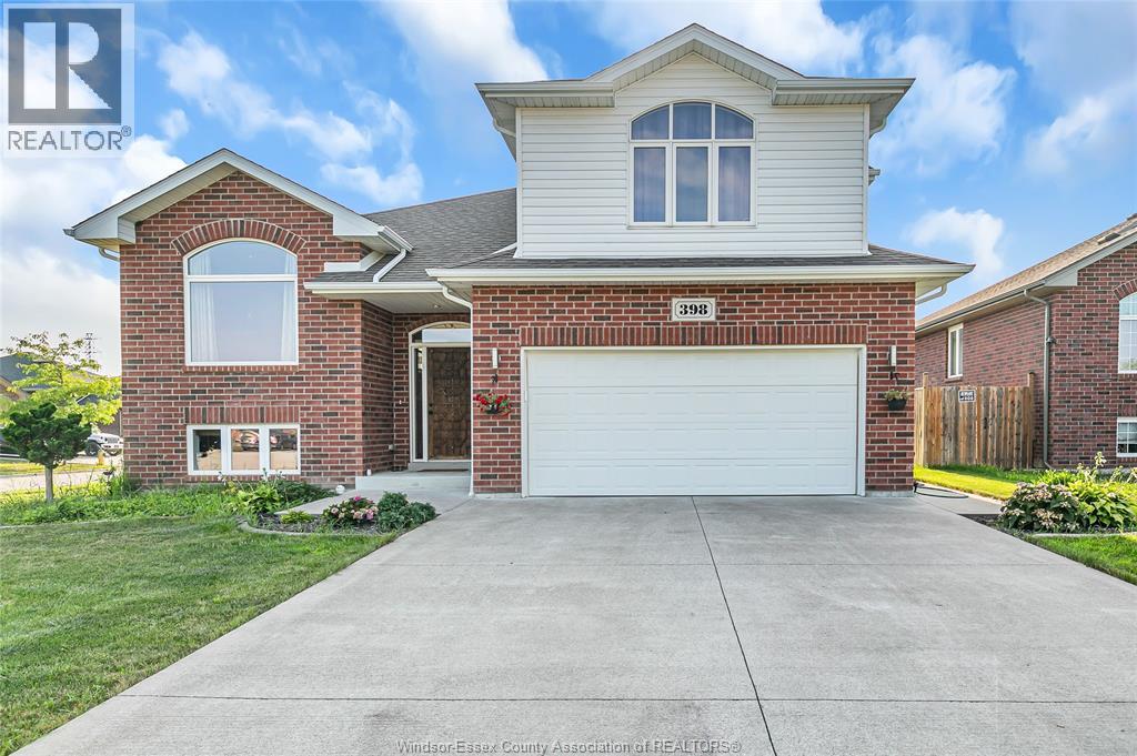 398 Poplar Dr, Lakeshore, ON N0R 1A0