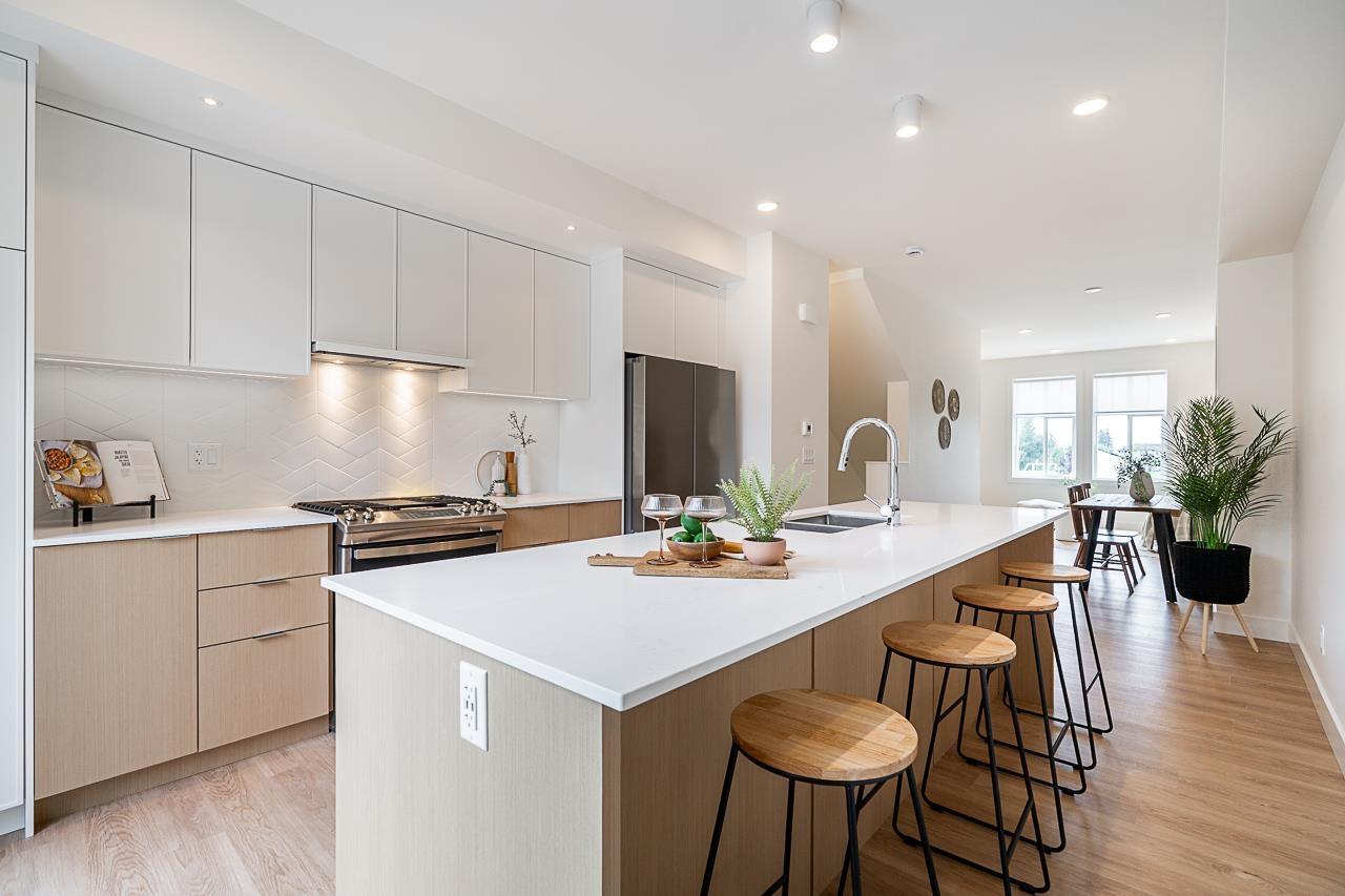 2350 165 Street Unit 190, Surrey, BC V3Z 1J9