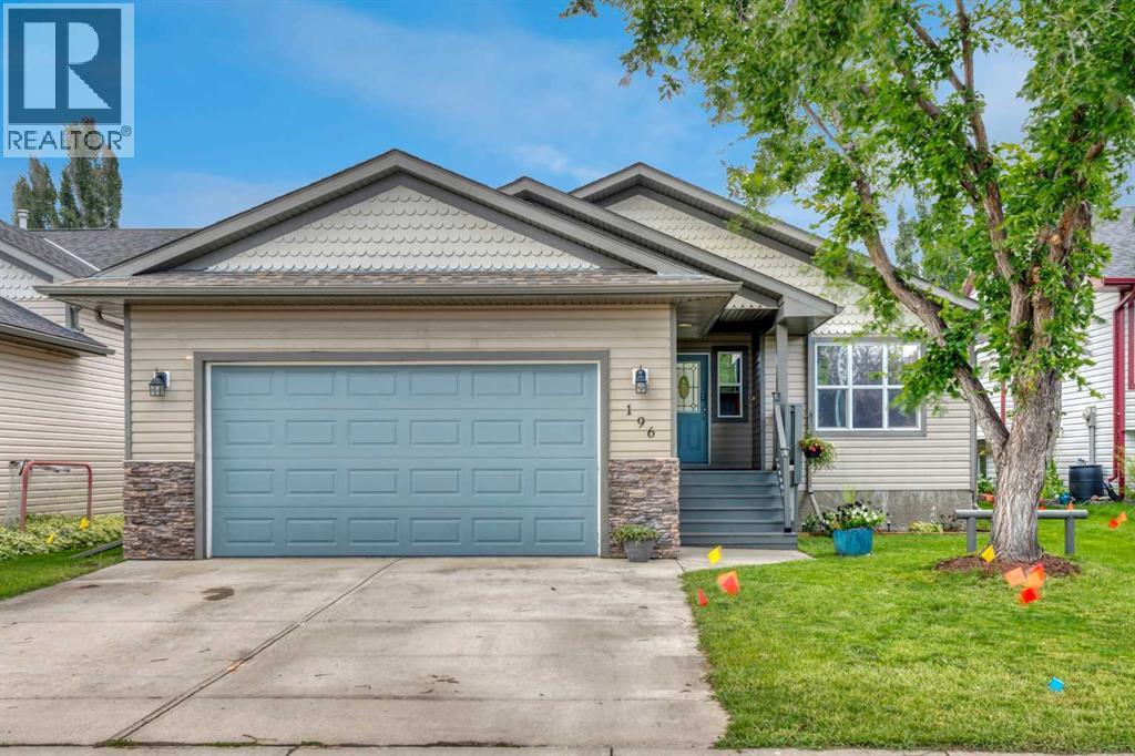 196 Camden Pl, Strathmore, AB T1P 1Y2