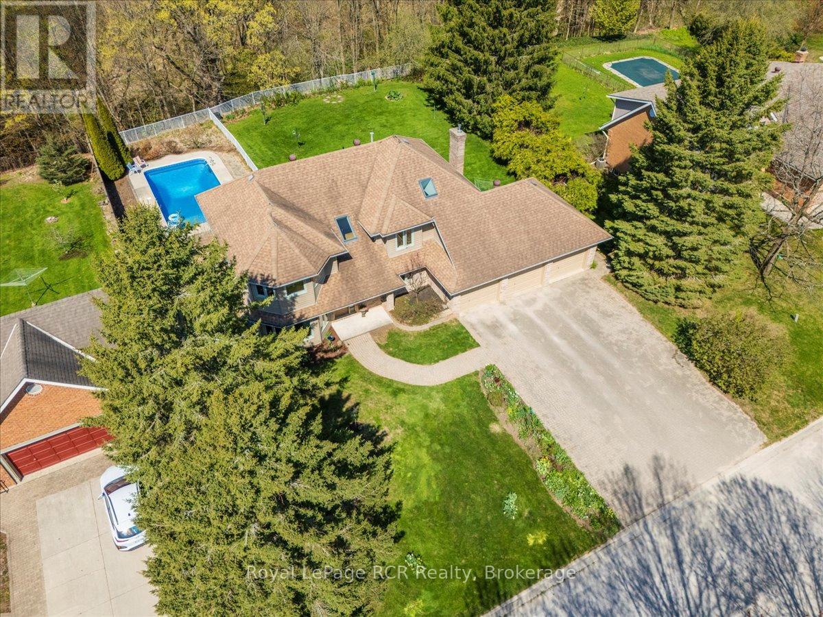 174 Forest Hill Dr, Georgian Bluffs, ON N4K 5N6