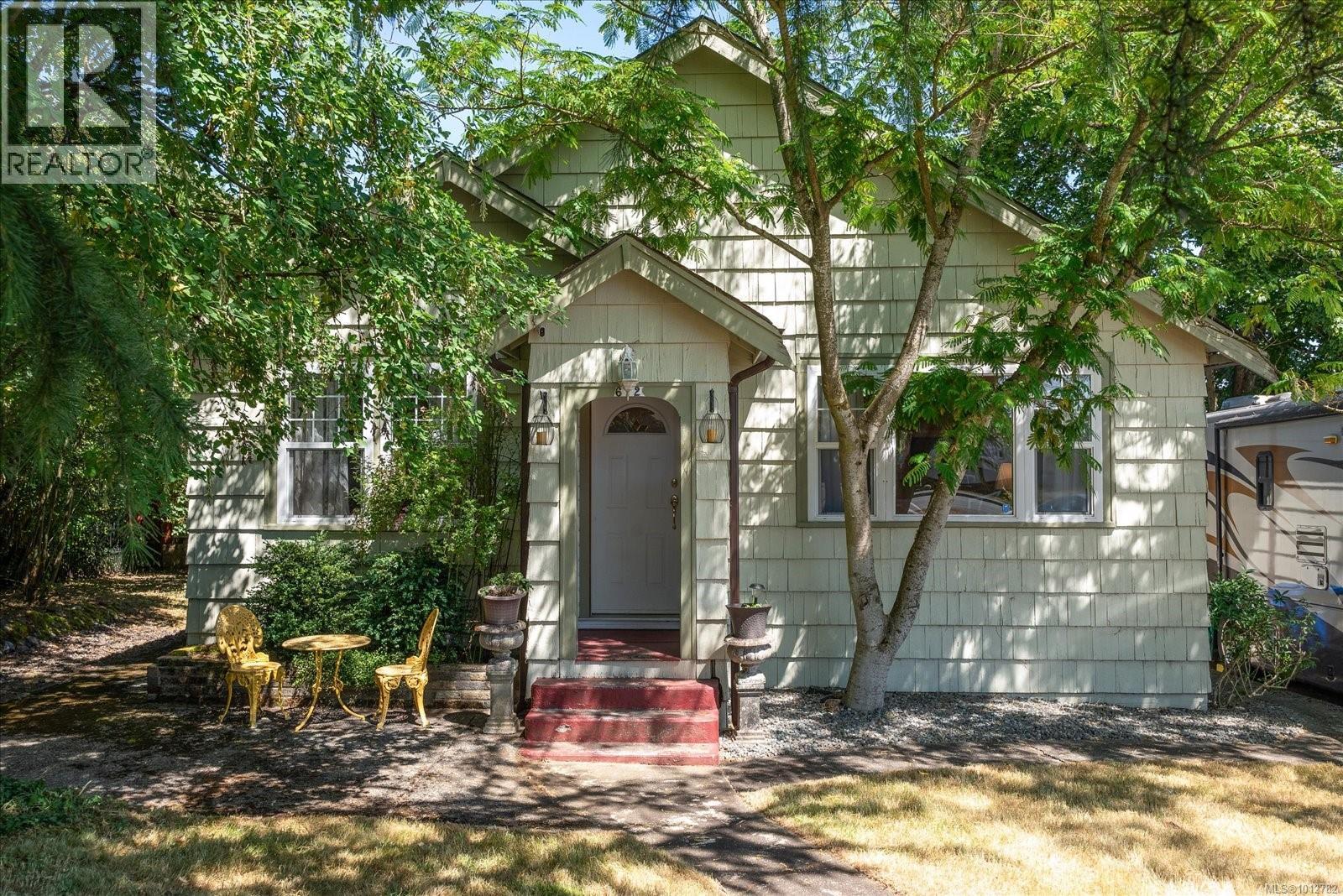612 Fourth St, Nanaimo, BC V9R 1T7