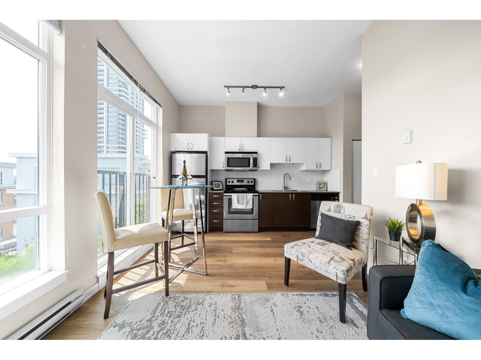 13728 108 Avenue Unit 513, Surrey, BC V3T 0G2