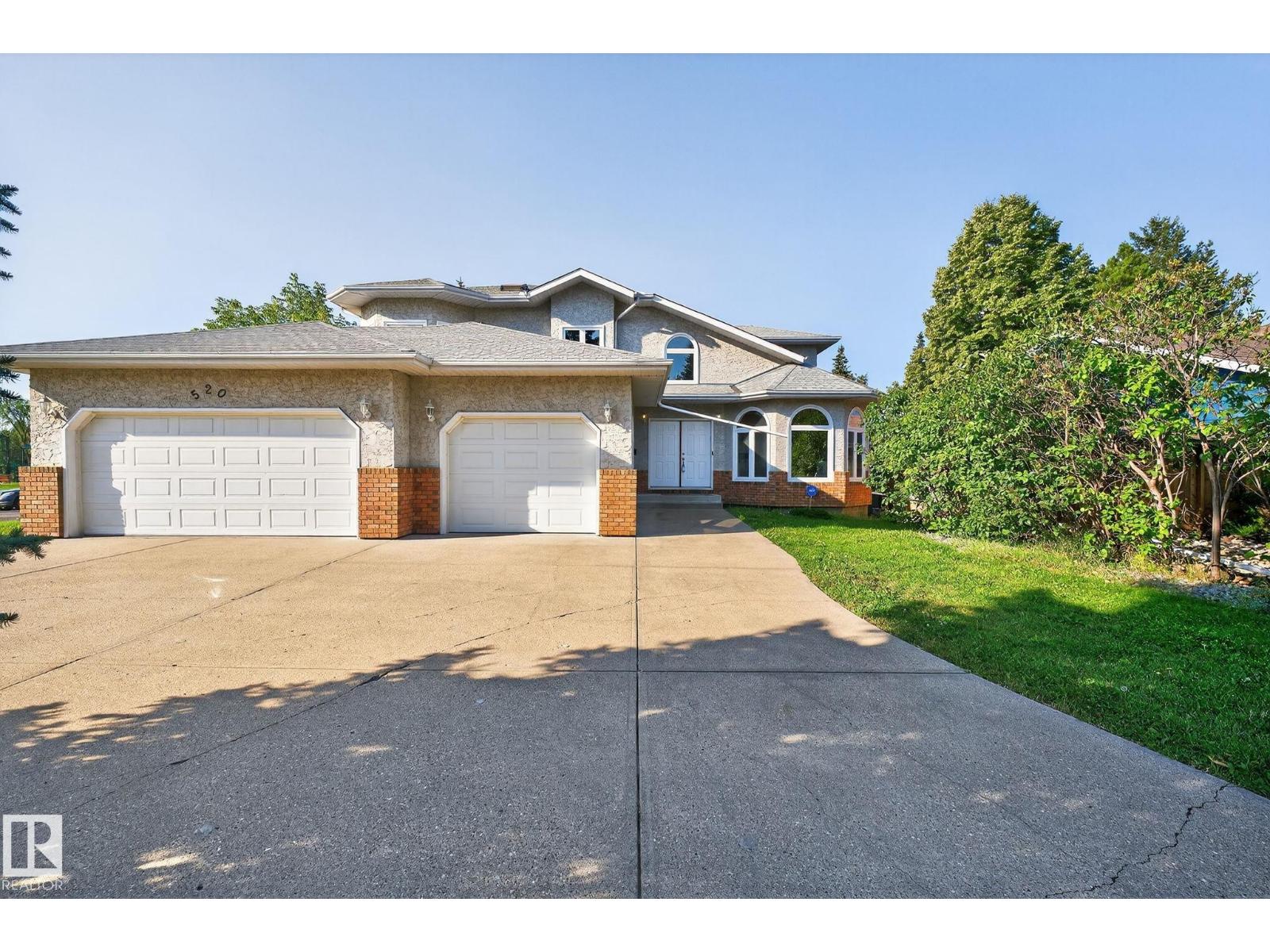 520 Wolf Willow Rd NW, Edmonton, AB T5T 1E4