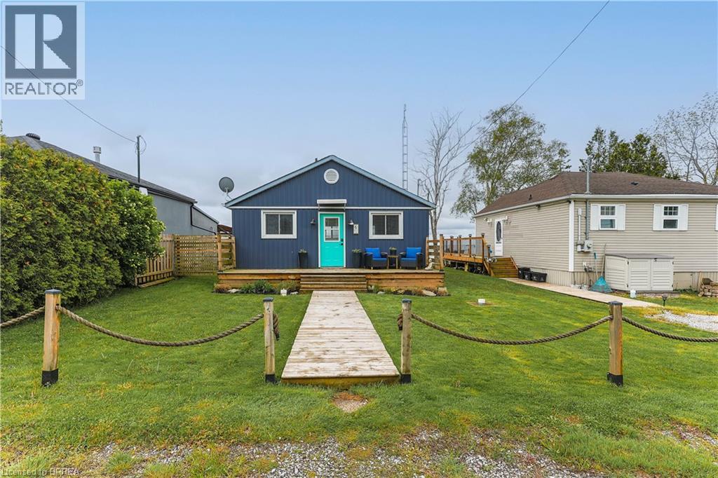 6 Hickory Beach Ln, Nanticoke, ON N0A 1L0