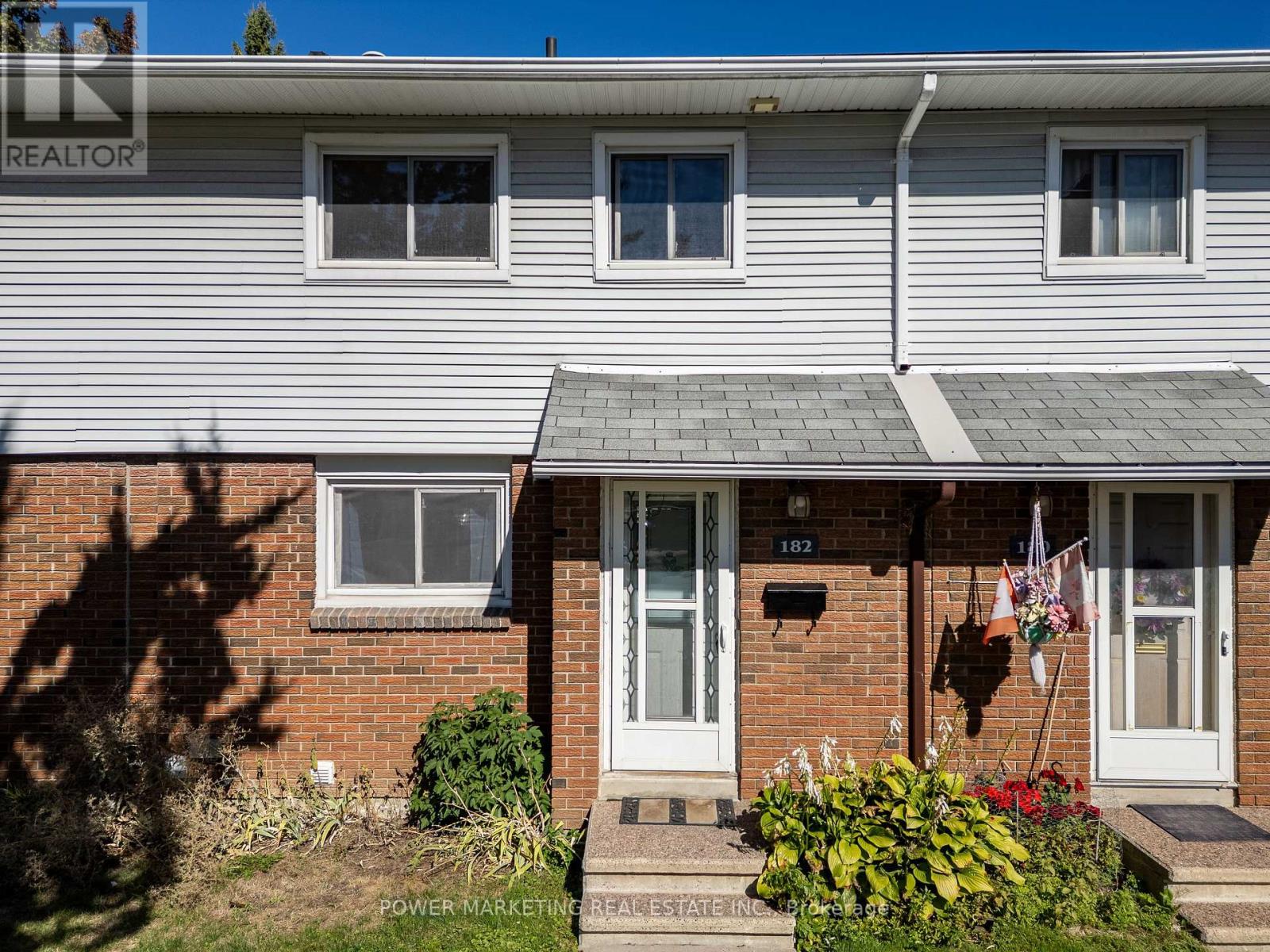 182 1045 Morrison Dr, Ottawa, ON K2H 7L2