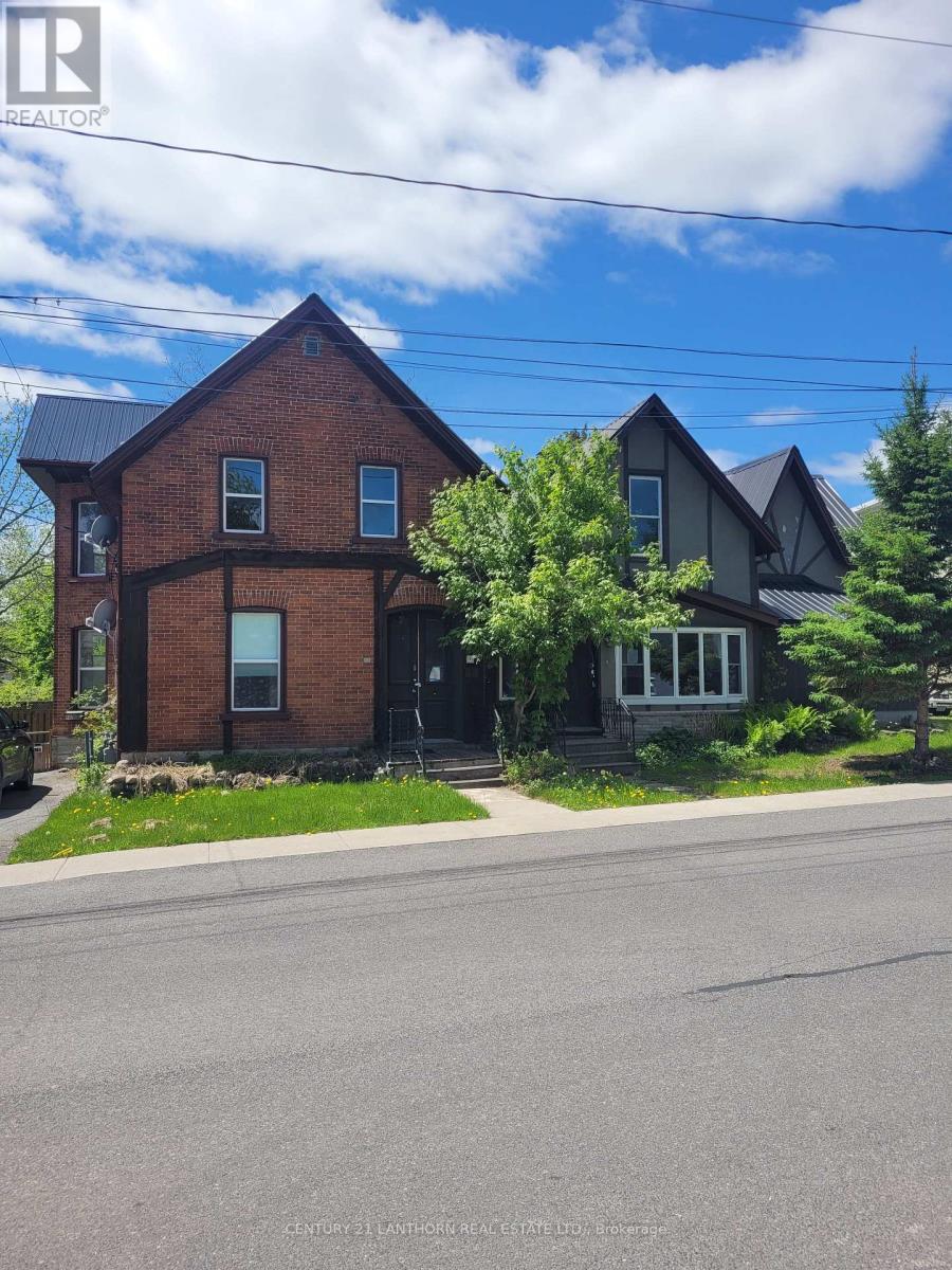 88 86 - 88 West St S, Greater Napanee Greater Napanee, ON K7R 2P2