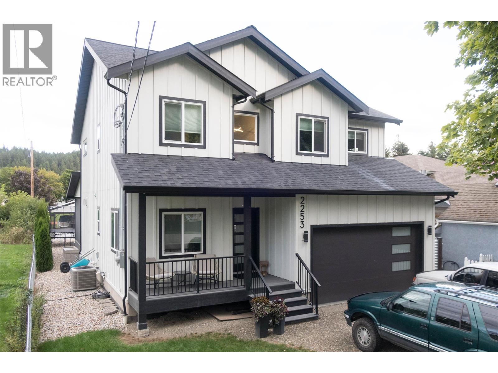 2253 Shuswap Ave, Lumby, BC V0E 2G0