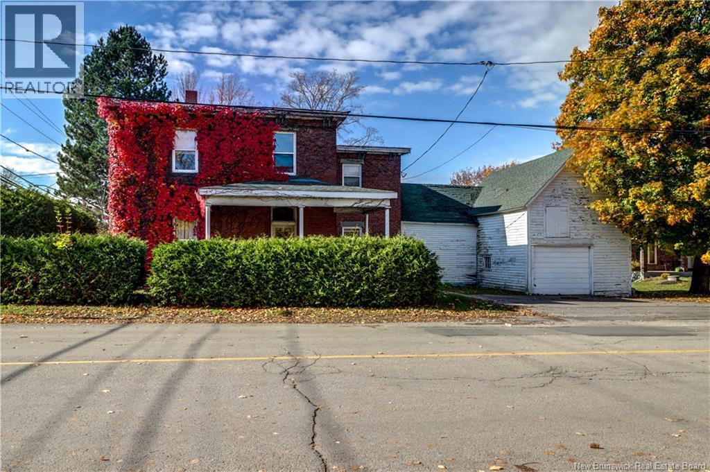 33-35 Queen St, Sussex, NB E4E 2A6