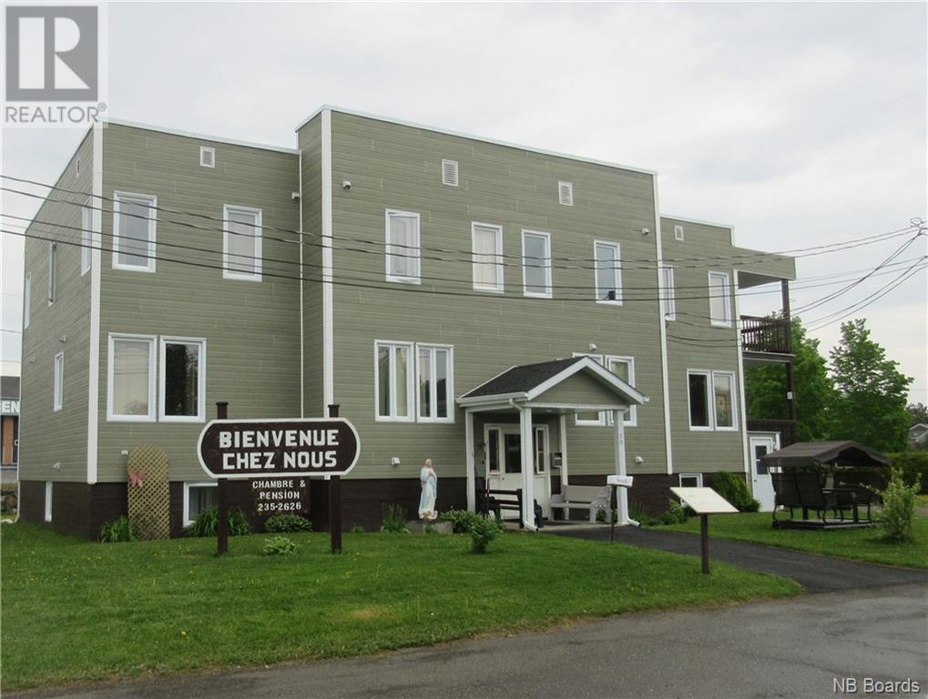 10 Place De Leglise St, Saint-quentin, NB E8A 1Y5