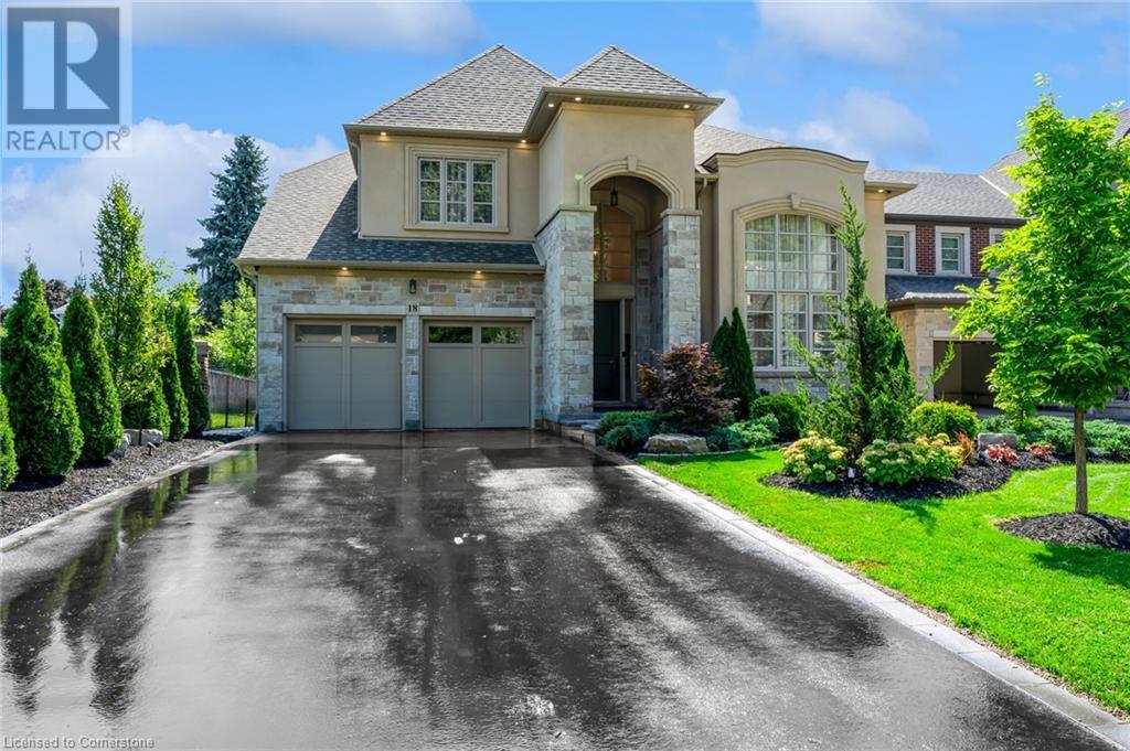 18 Legacy Ln, Hamilton, ON L9G 0G2