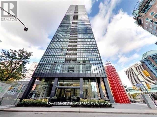 1601 110 Charles St E, Toronto, ON M4Y 1T5