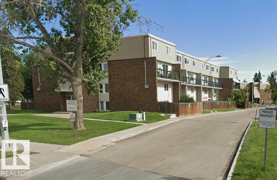7805 159 Street Northwest #108, Edmonton, AB T5R 2E1