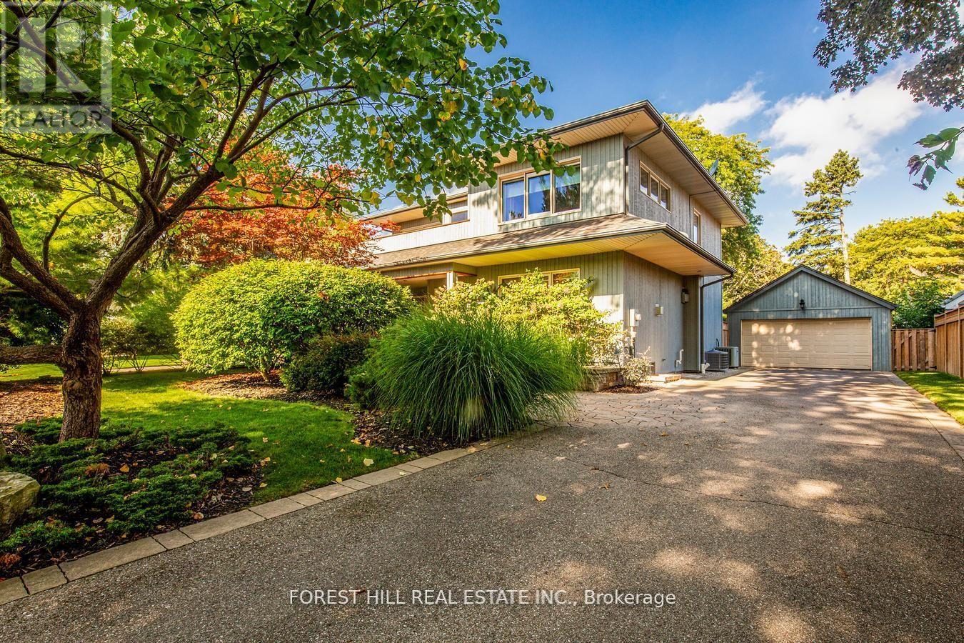 193 Lakewood Dr, Oakville, ON L6K 1B3