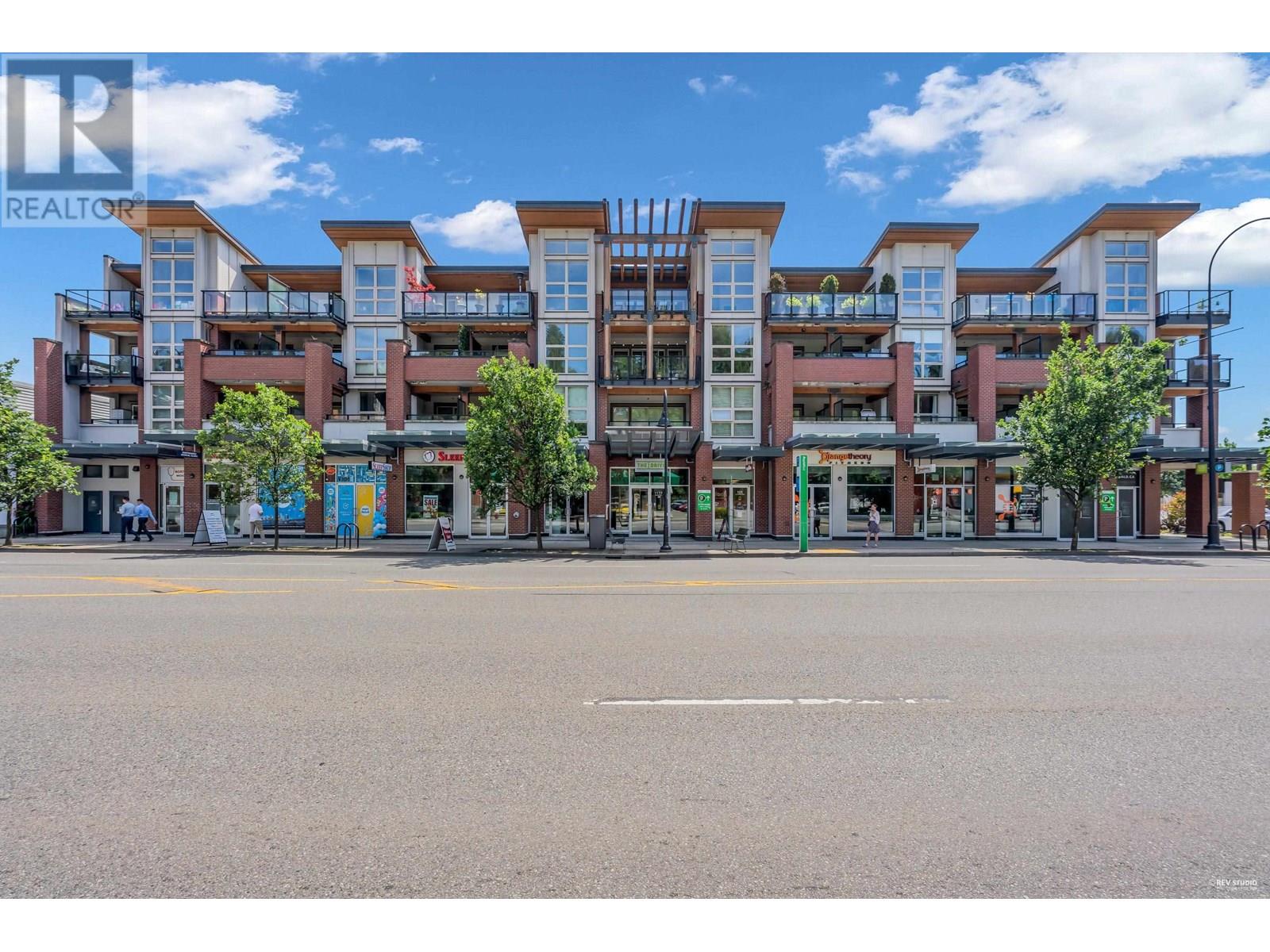 1177 Marine Drive Unit 304, North Vancouver, BC V7P 1T1
