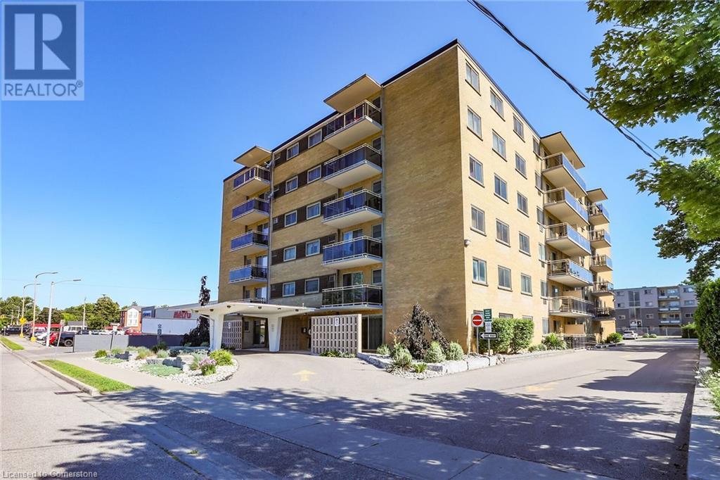 87 St George Street Unit 608, Brantford, ON N3R 1V5