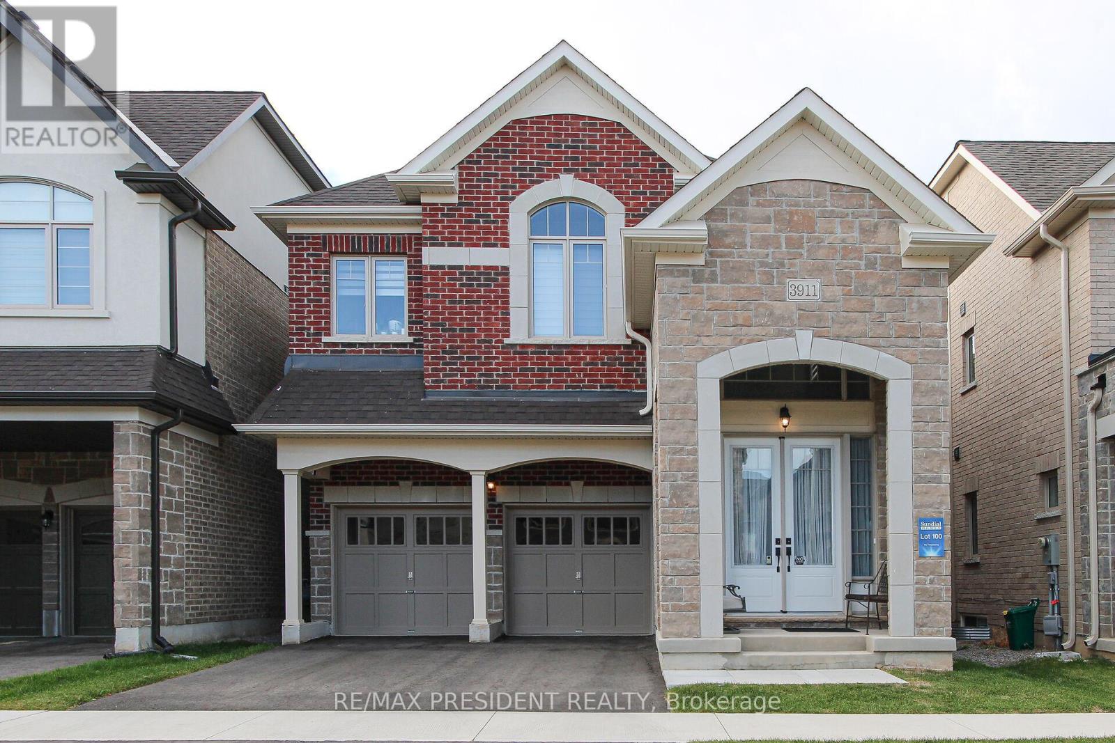 3911 Koenig Rd, Burlington, ON L7M 0Z9
