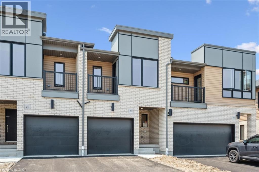 29 Benninger Dr, Kitchener, ON N2E 0K4
