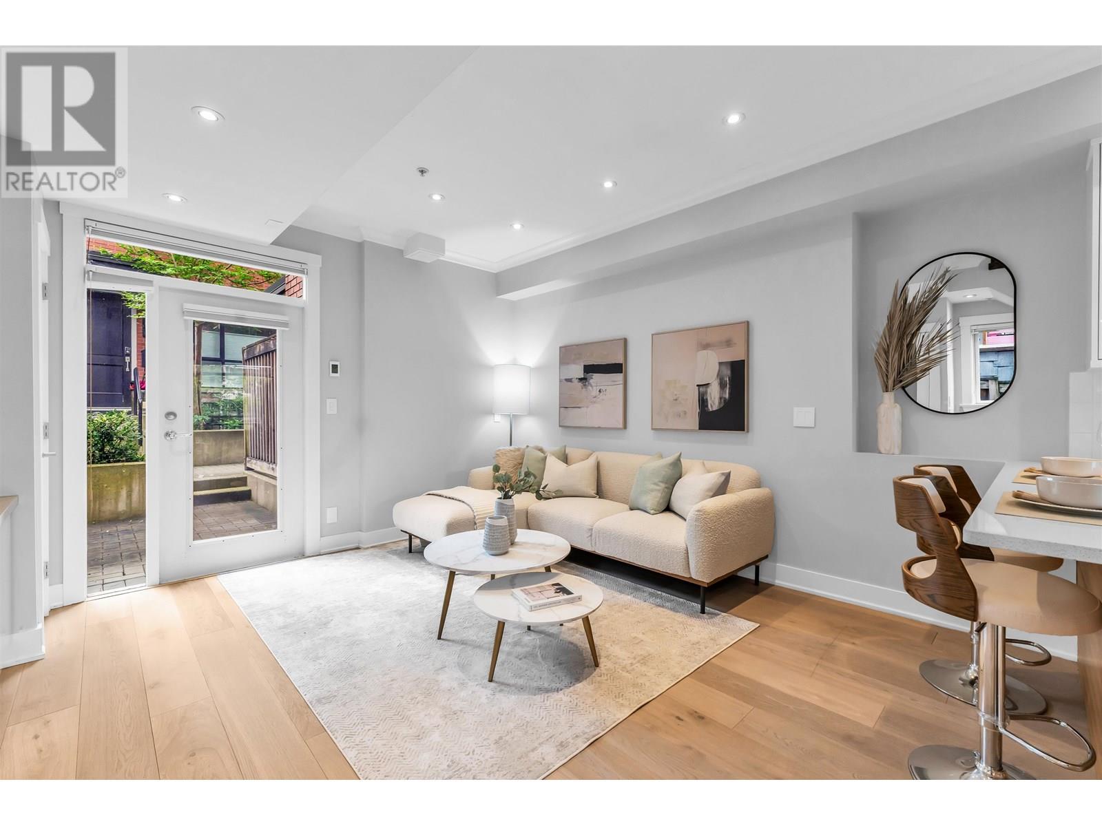1956 W 5th Ave, Vancouver, BC V6J 1P7