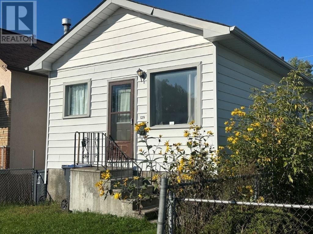 129 Robertson St, Thunder Bay, ON P7C 2N6