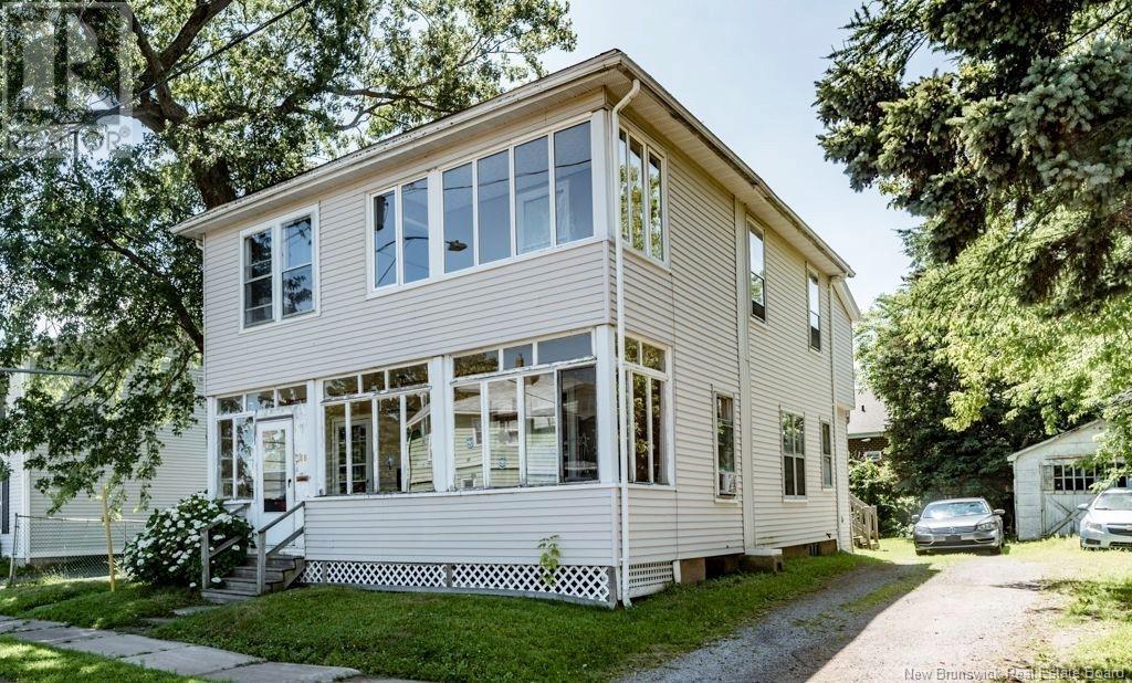 159 York St, Moncton, NB E1C 2Z1