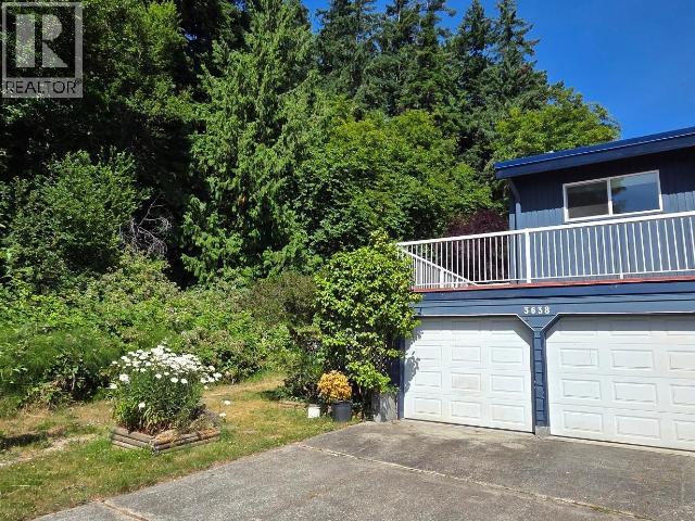 3638 Strathcona Ave, Powell River, BC V8A 2V4