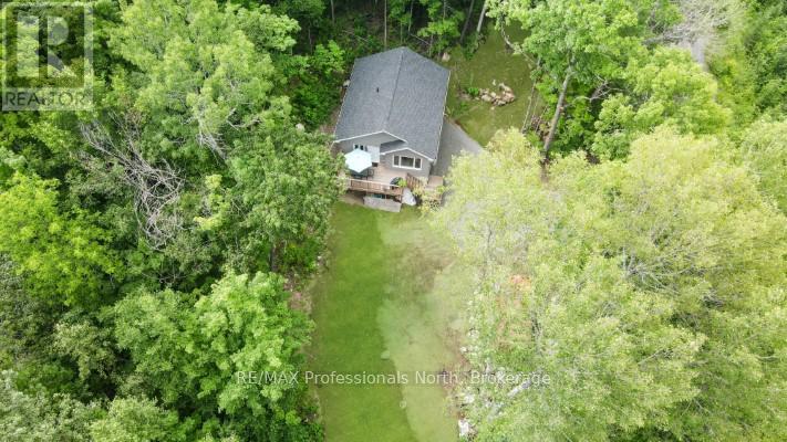 1065 Hendersons Rd, Minden Hills, ON K0M 2K0