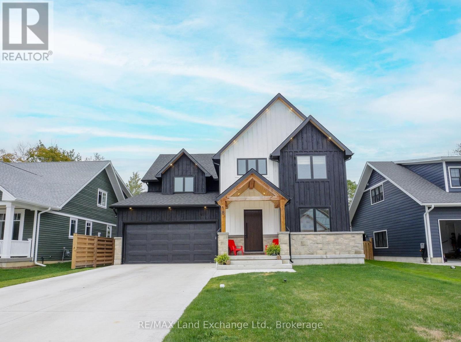 18 Marshall Pl, Saugeen Shores, ON N0H 2L0