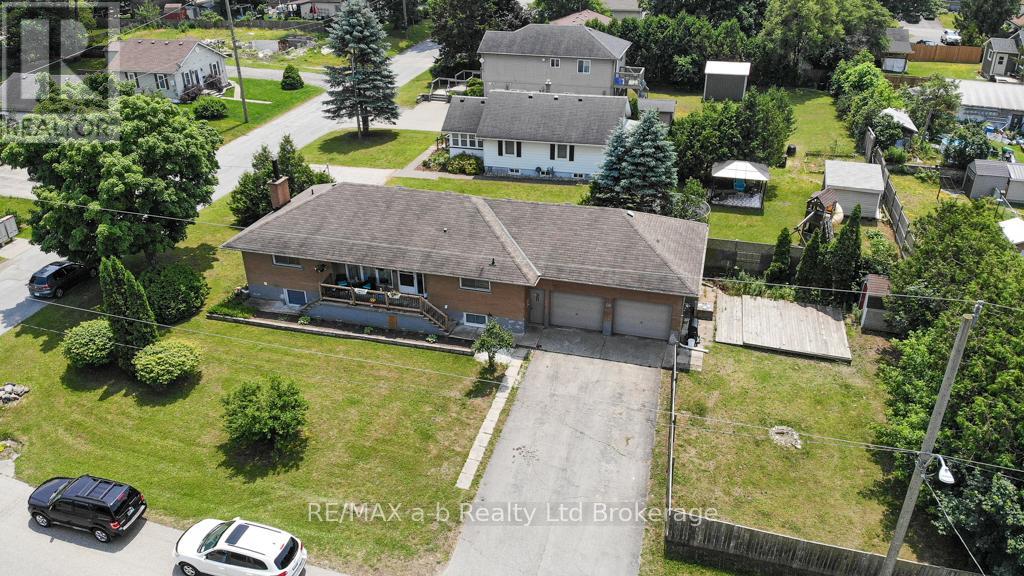 9 Duncan St, Tillsonburg, ON N4G 2N7