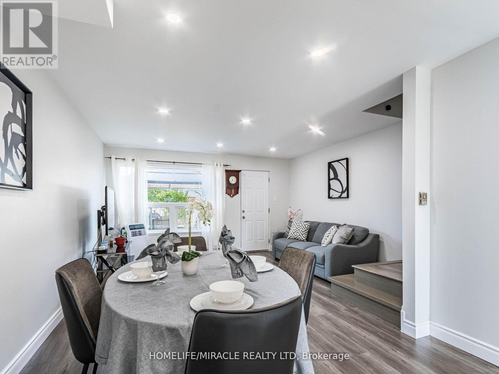 124 180 Mississauga Valley Blvd, Mississauga, ON L5A 3M2