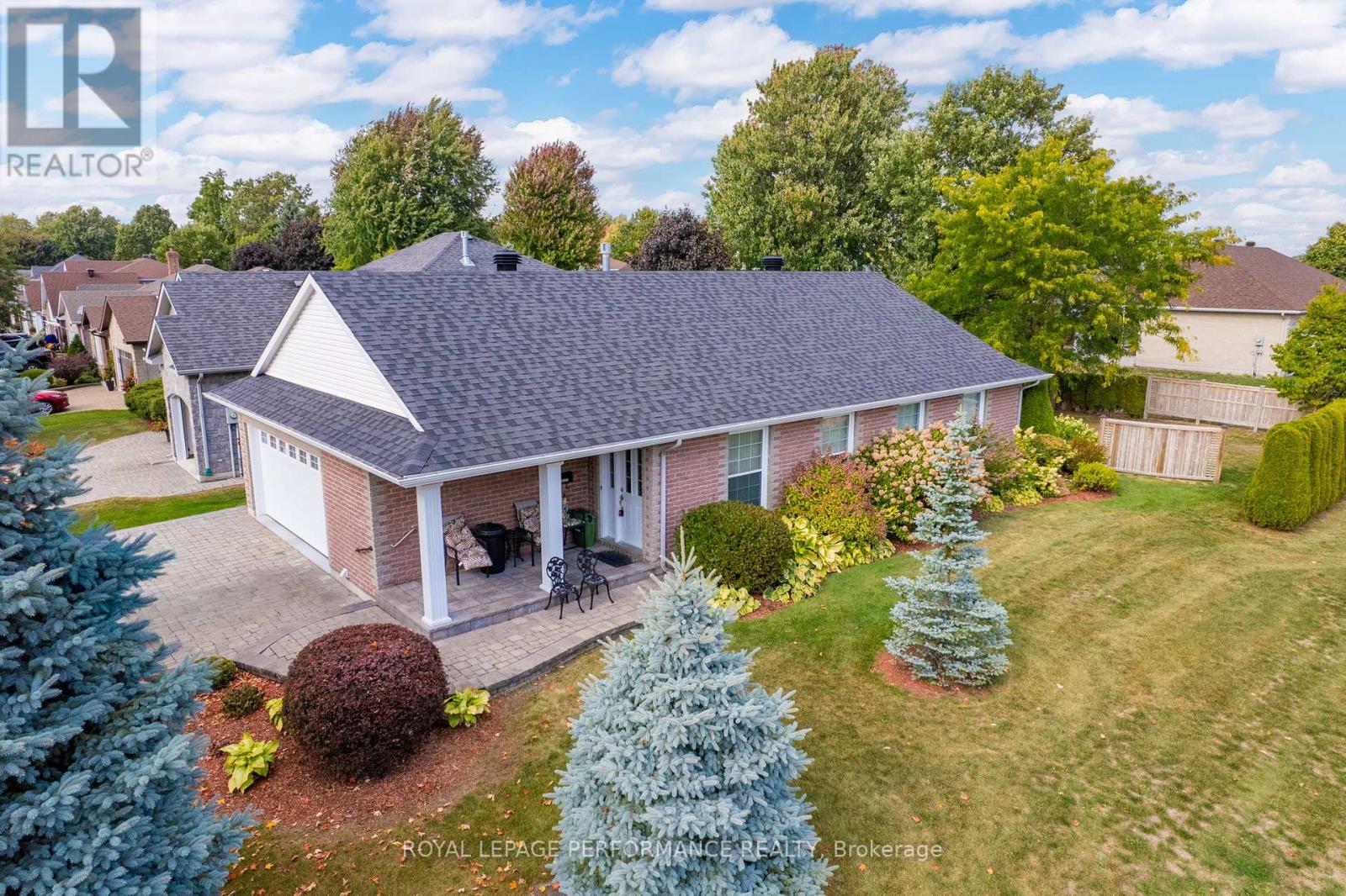 541 Dean Dr, Cornwall, ON K6H 7H7