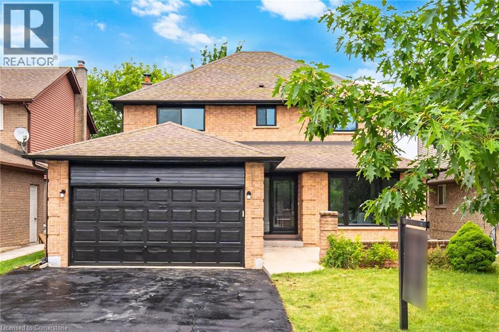 2392 Arnold Cres, Burlington, ON L7P 4G3