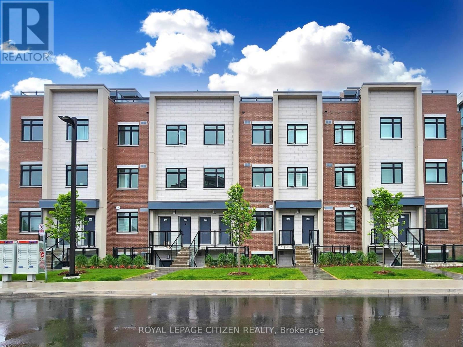 147 1075 Douglas Mccurdy Comm, Mississauga, ON L5G 0C6