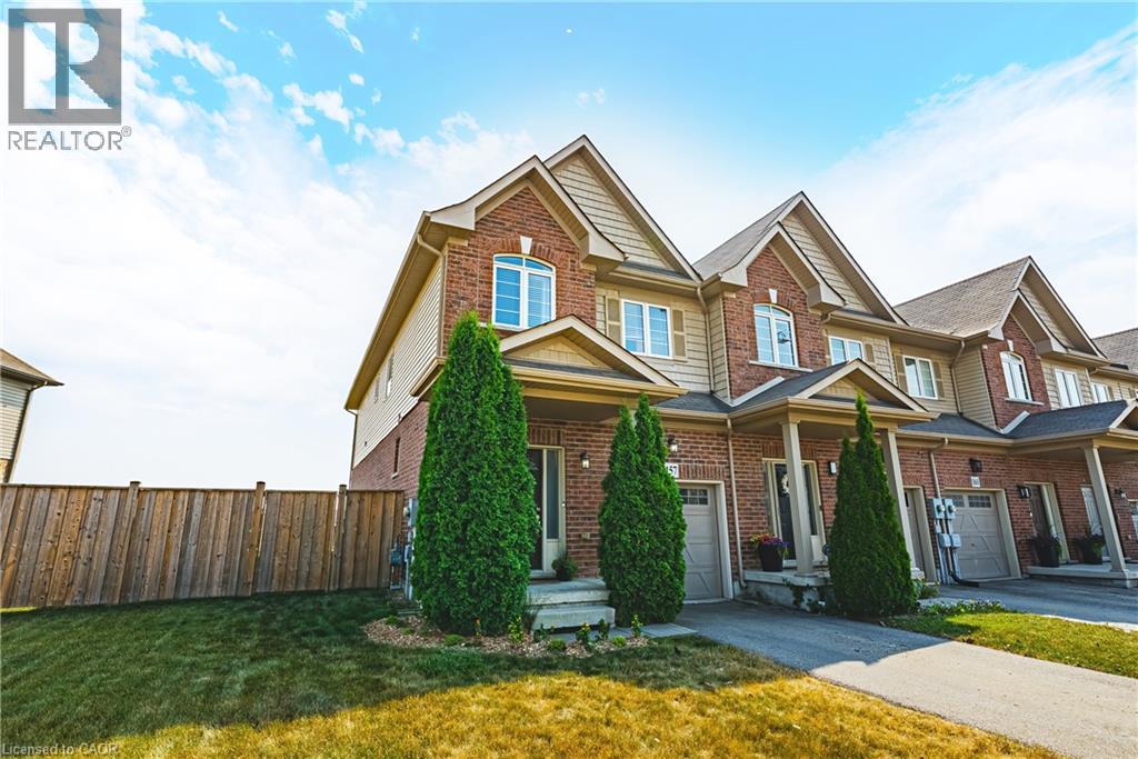 157 Lormont Blvd, Hamilton, ON L8J 0K2