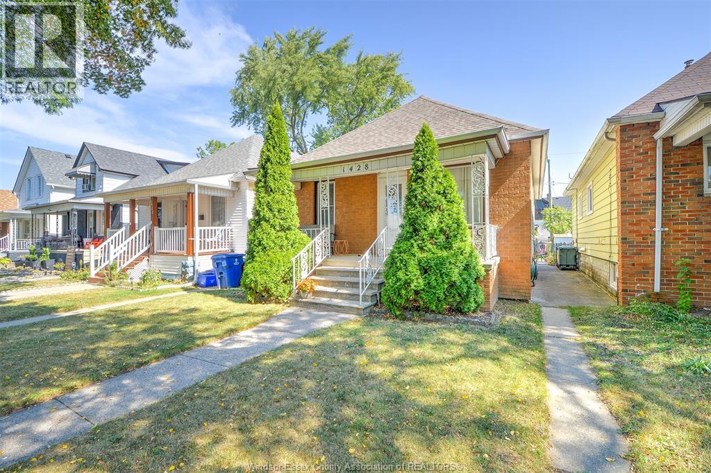 1428 Lincoln Rd, Windsor, ON N8Y 2J1