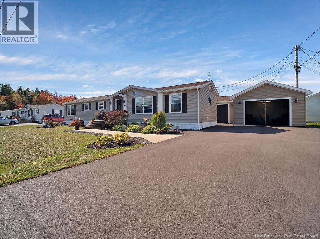 7 Ascona St, Moncton, NB E1H 3H7