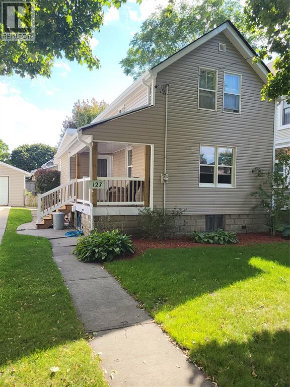 127 Cameron St, Sarnia, ON N7T 4A7