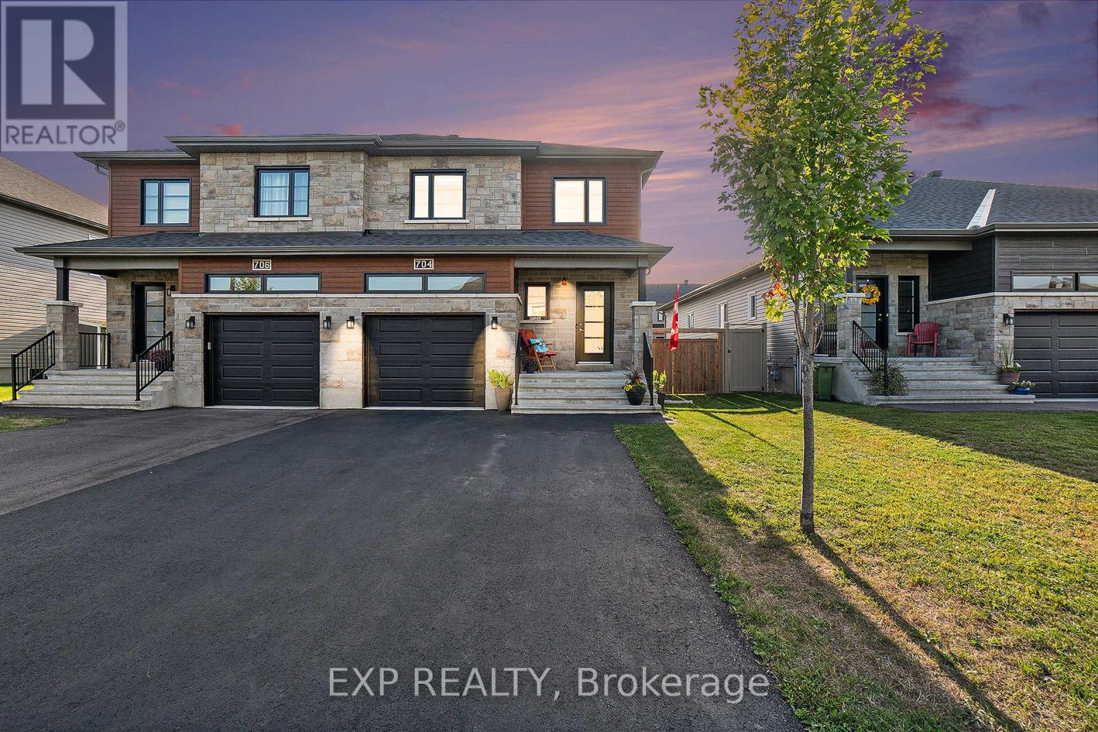 704 Azure St, Russell, ON K4R 1E5