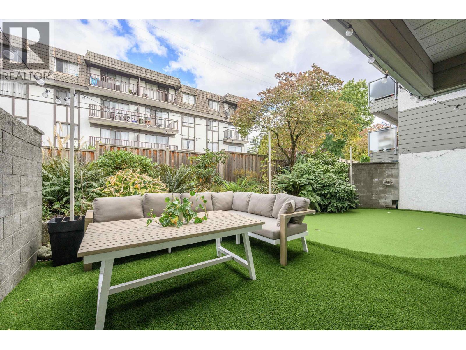 308 W 2nd Street Unit 105, North Vancouver, BC V7M 1E1
