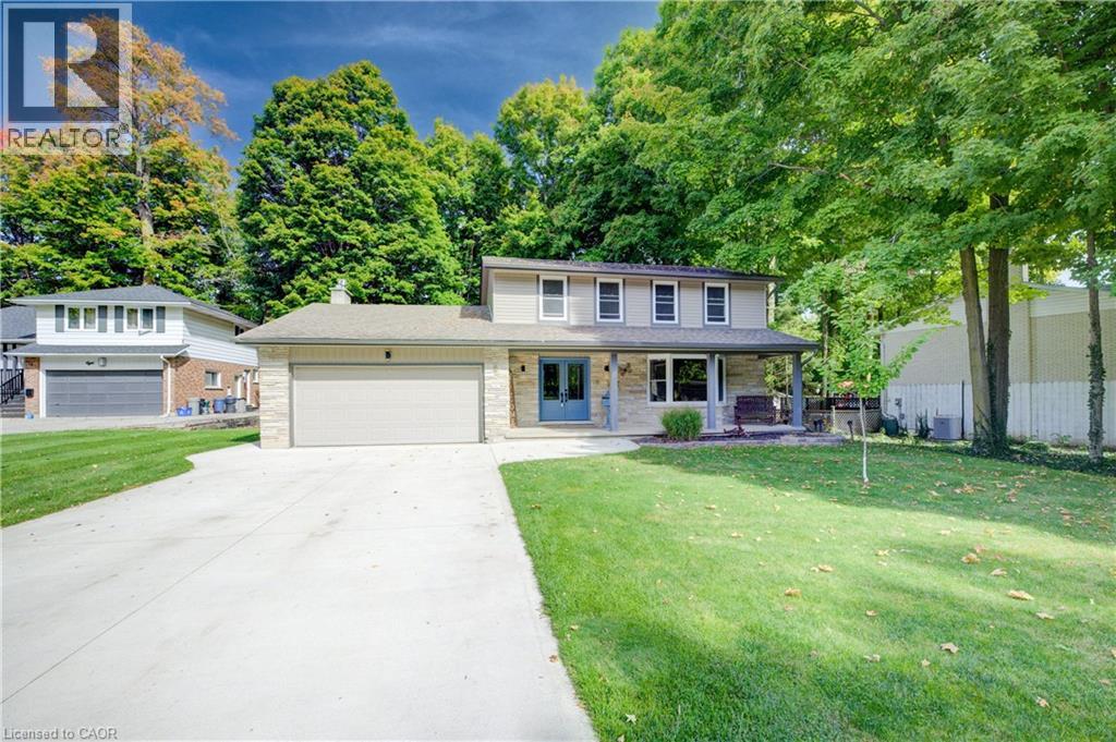 6 Purple Martin Ct, Elmira, ON N3B 1A2