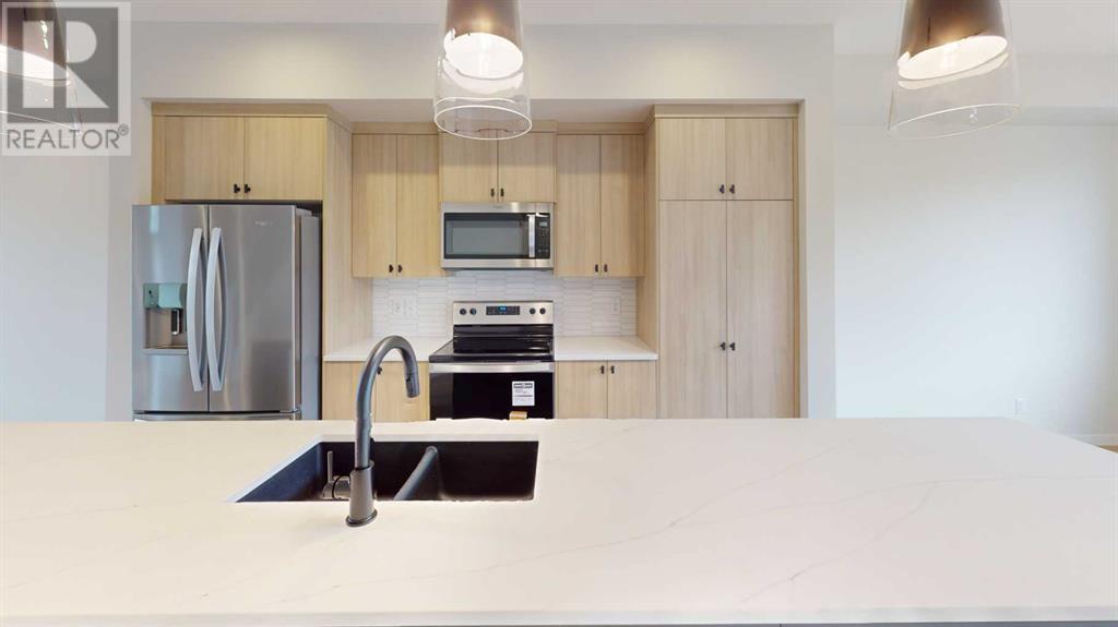 1465 Rangeview Dr SE, Calgary, AB T3S 0P8