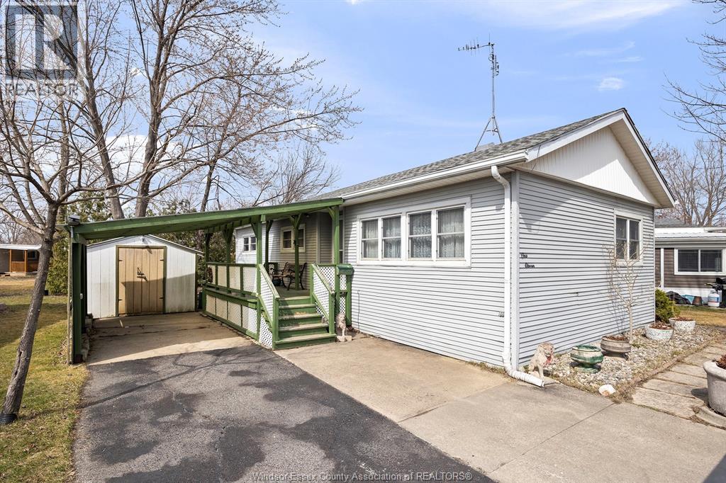 111 Dana Dr, Essex, ON N8M 2A1