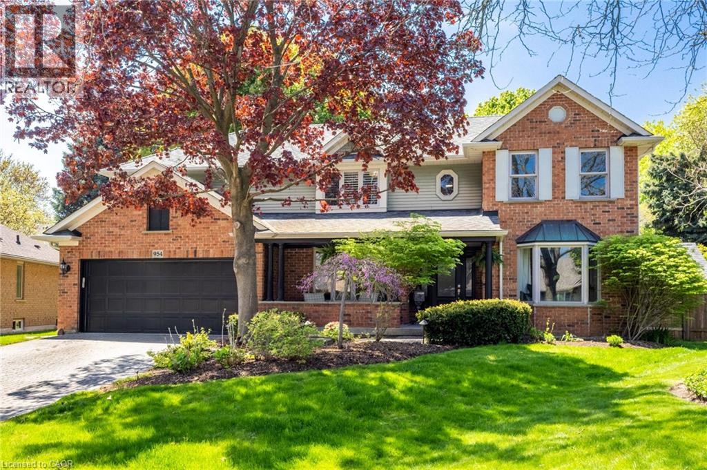954 Wintergreen Pl, Burlington, ON L7T 4K4