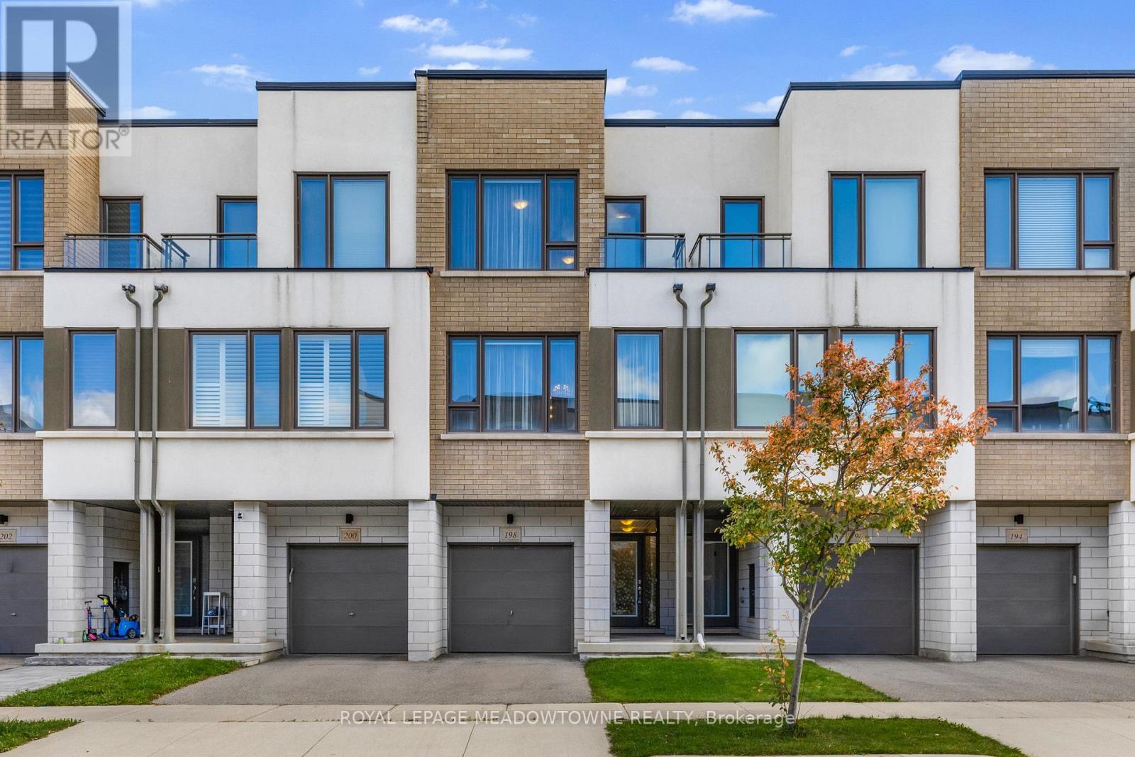 198 Squire Cres, Oakville, ON L6H 0L6