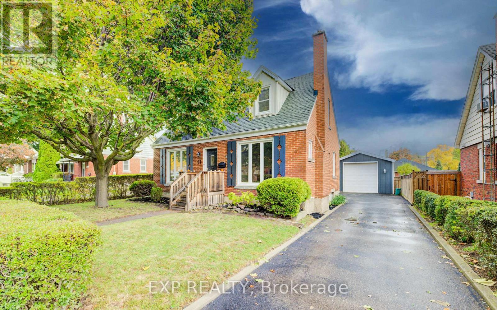 27 Dudhope Ave, Cambridge, ON N1R 4T2