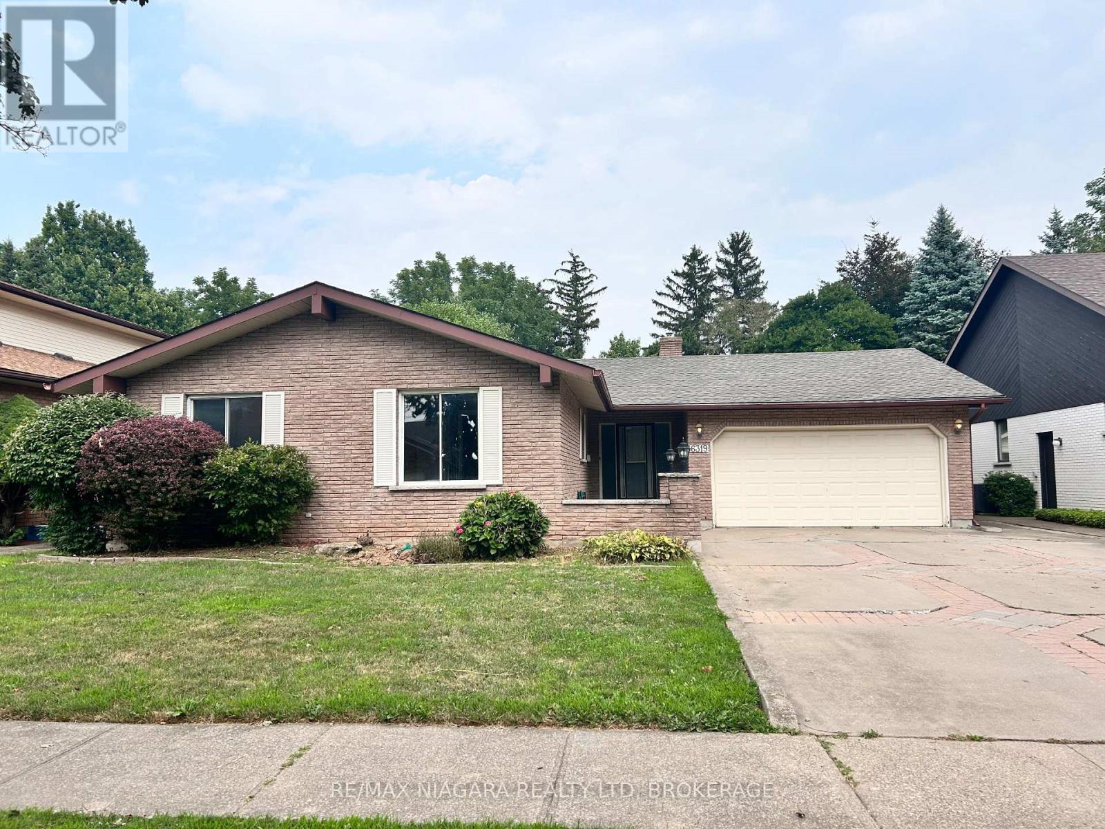6319 Jupiter Blvd, Niagara Falls, ON L2J 3Y4