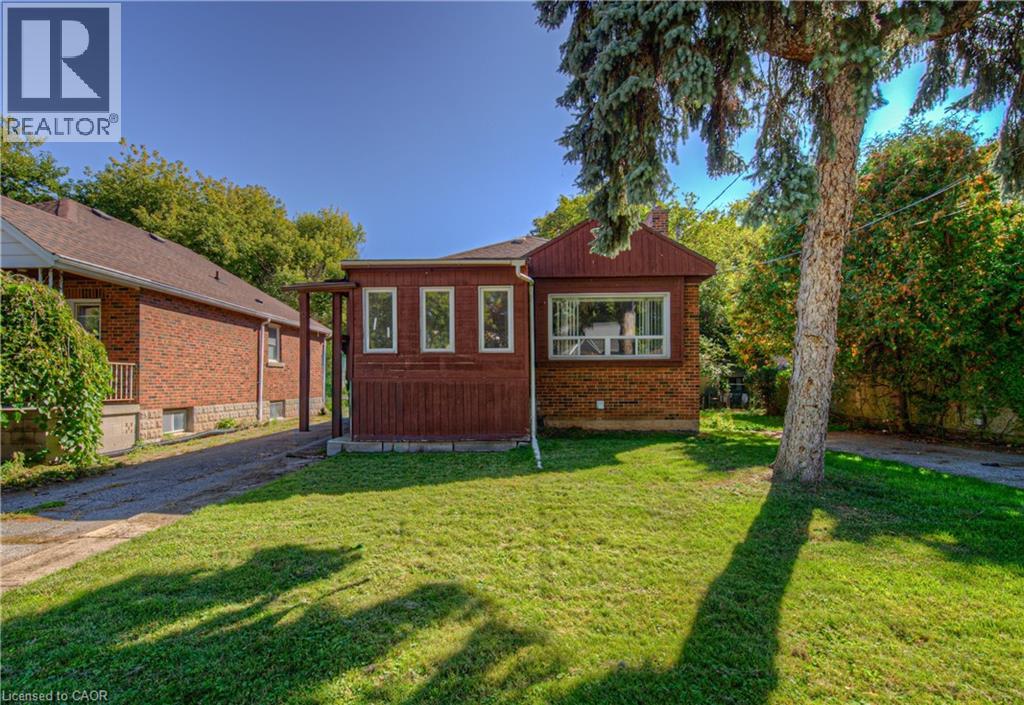 77 Emerson St, Hamilton, ON L8S 2X5