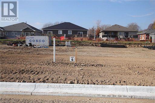 780 Bryans Dr, Huron East, ON N0G 1H0