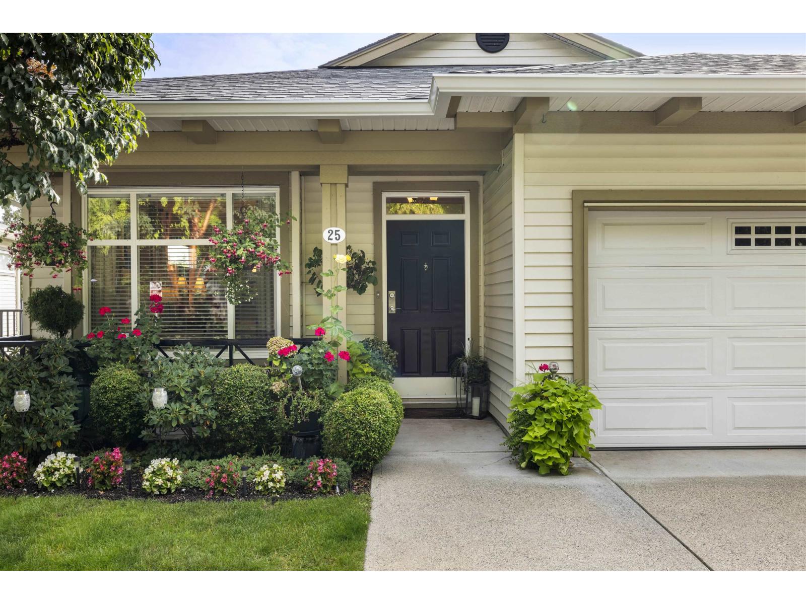 15188 62a Avenue Unit 25, Surrey, BC V3S 1W7