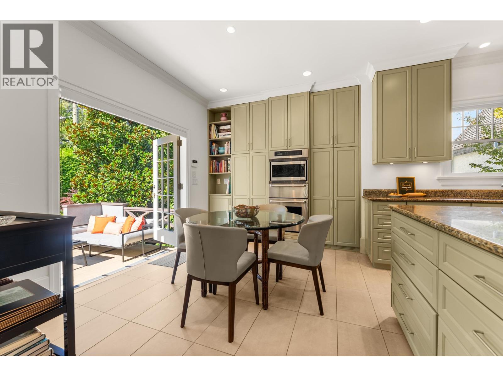 6339 Adera St, Vancouver, BC V6M 3J7