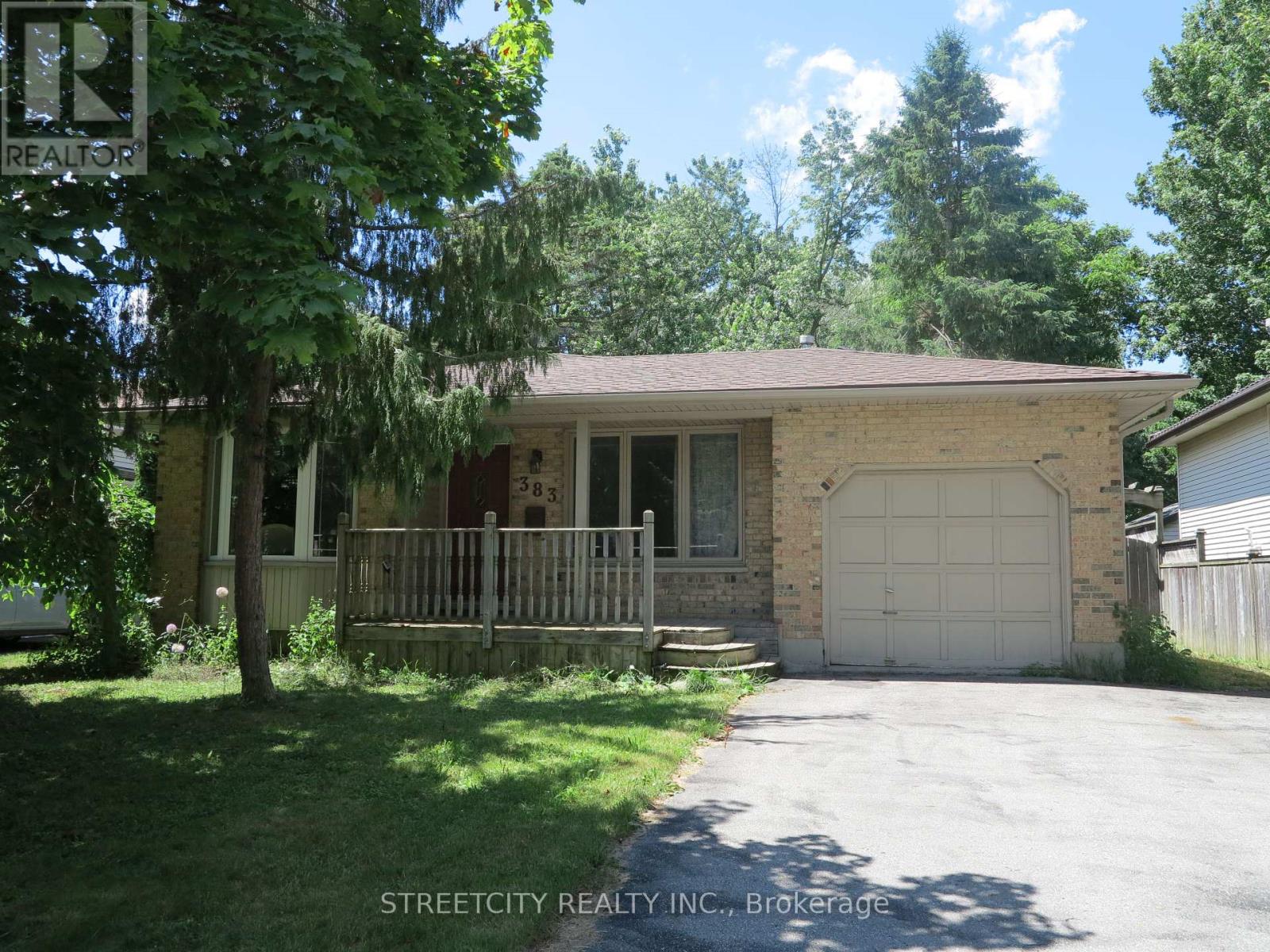 383 Castlegrove Close, London, ON N6G 3H3
